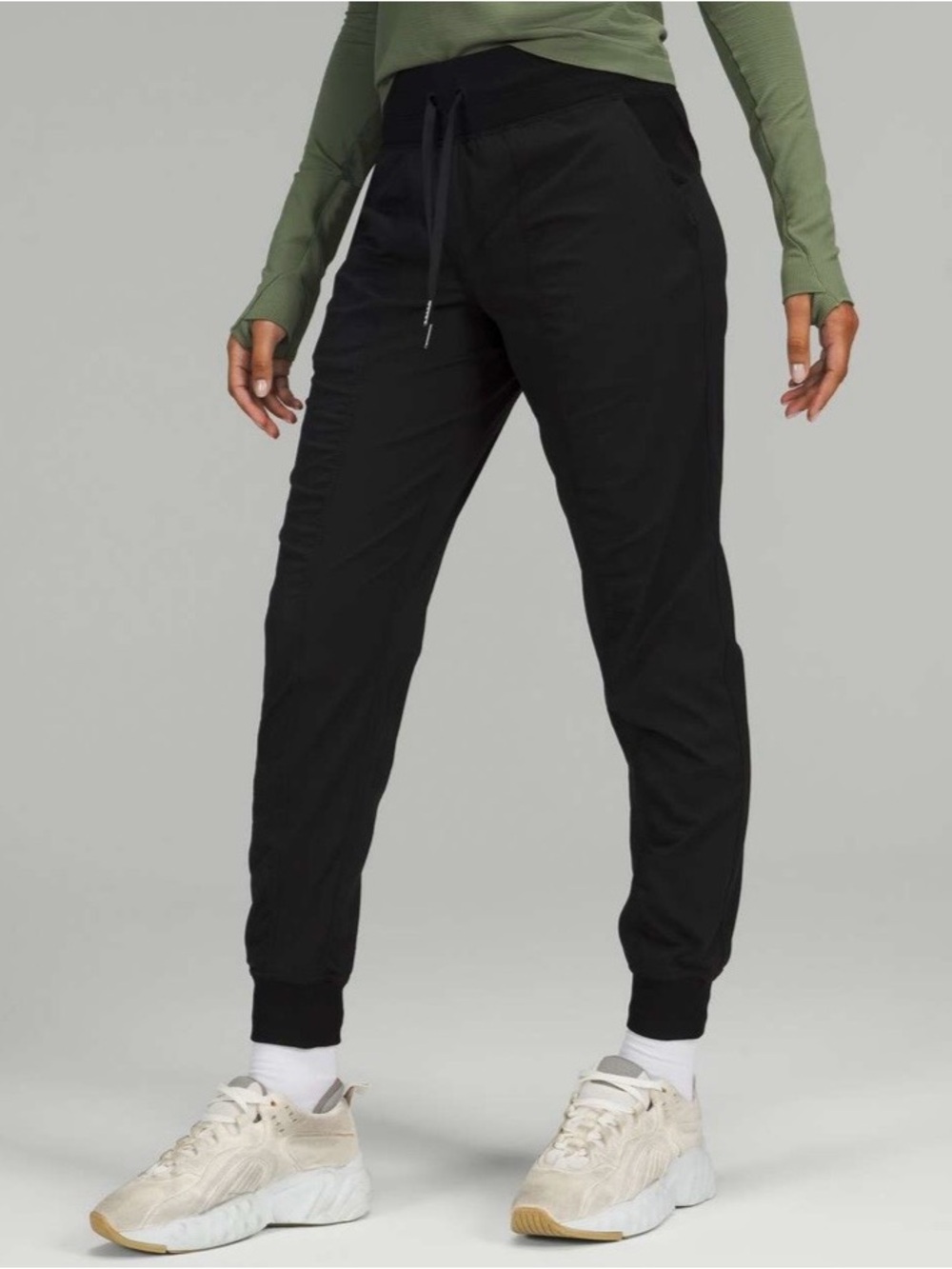 Lululemon Dance Studio Black Mid Rise Jogger Pants Women’s Size 10